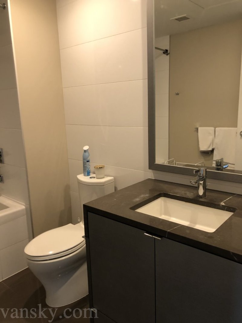 210107225718_Bosa Toilet.jpg